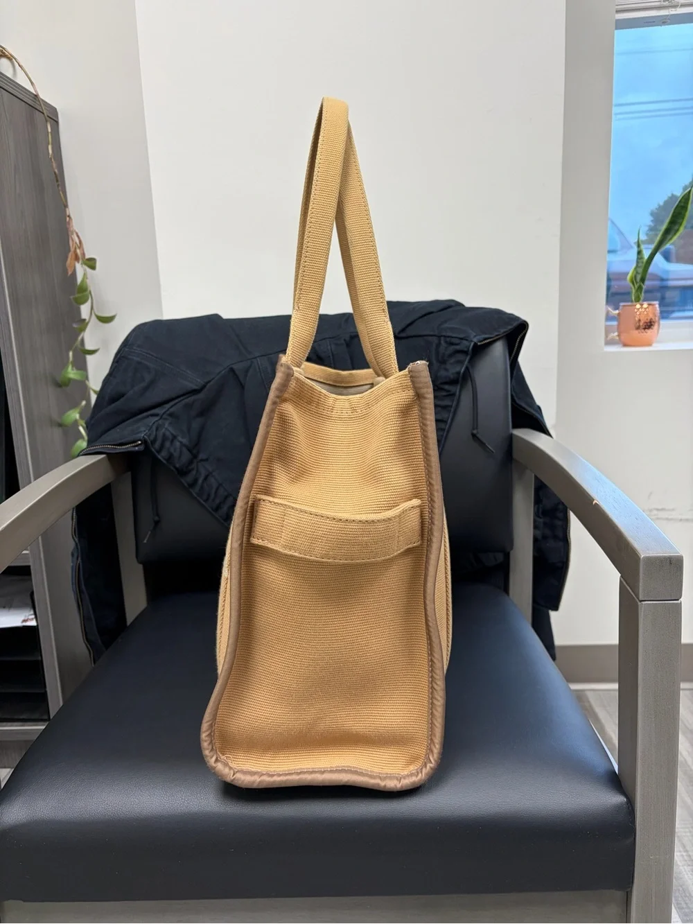 Marc Jacobs The Jacquard Large Tote in Camel